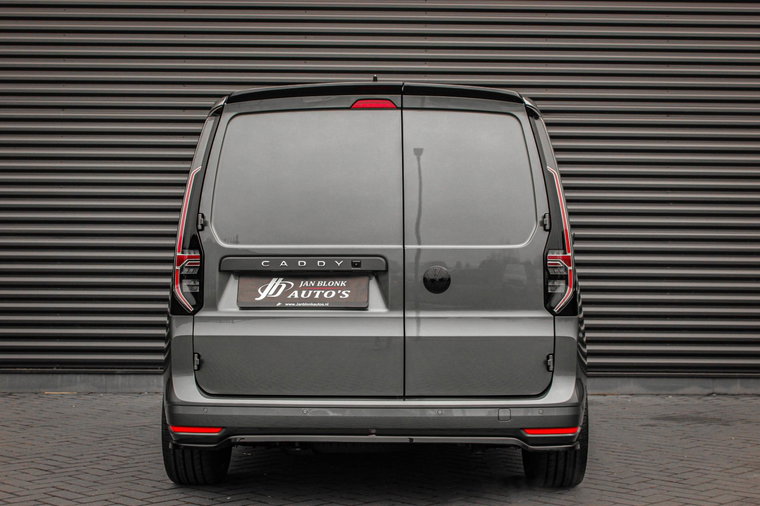 Vehicle Image 40