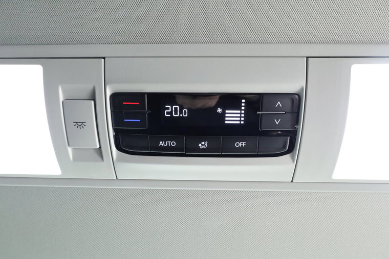 Vehicle Image 33