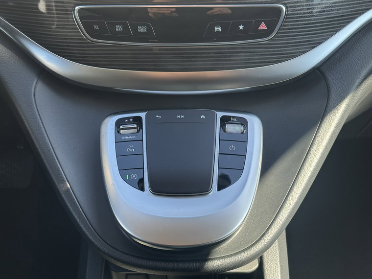 Vehicle Image 38