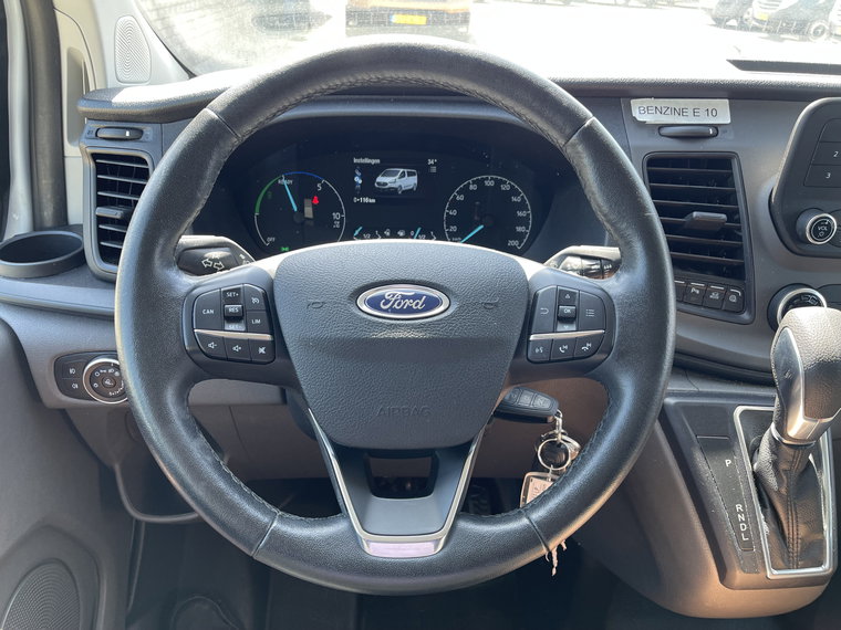 Vehicle Image 17