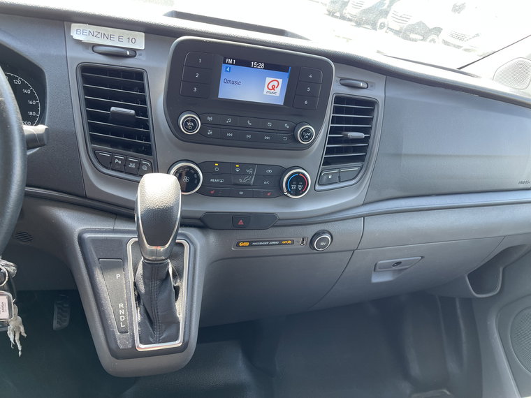 Vehicle Image 19