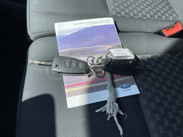 Vehicle Image 22