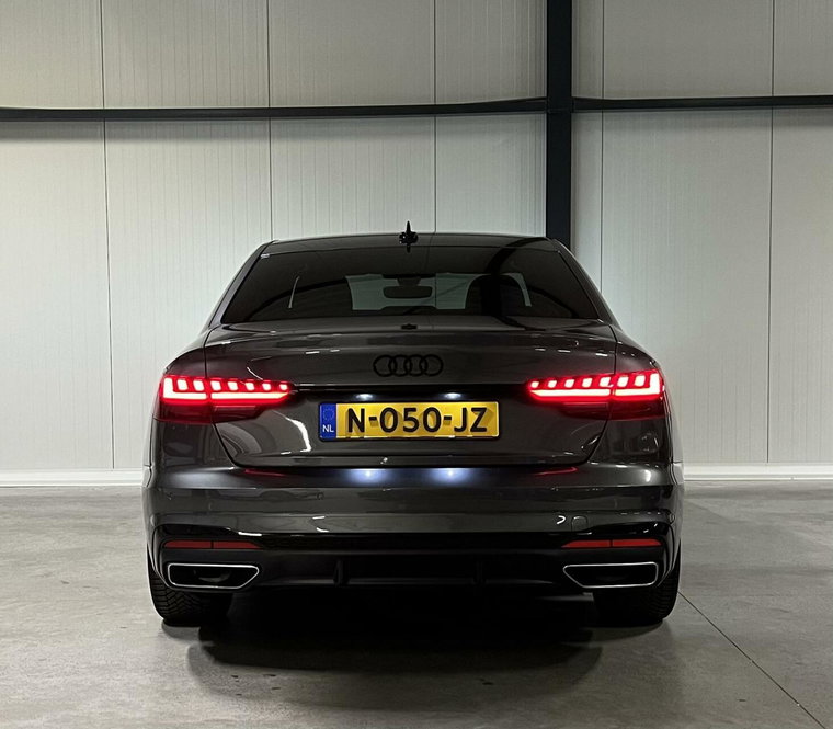 Vehicle Image 9