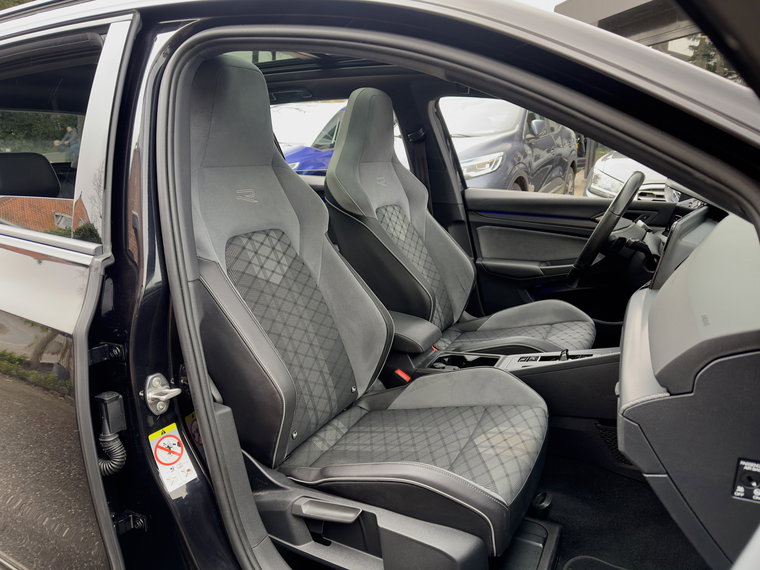 Vehicle Image 35