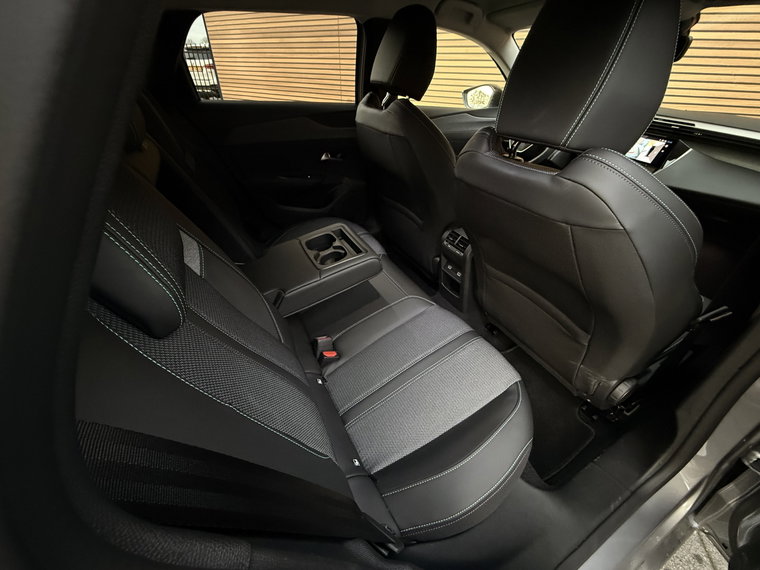 Vehicle Image 45