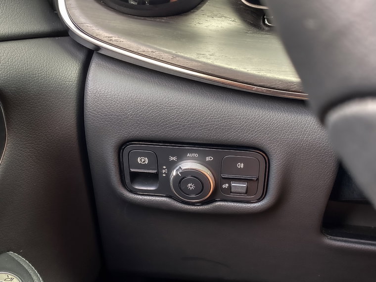 Vehicle Image 60