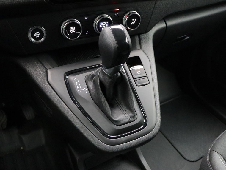 Vehicle Image 26