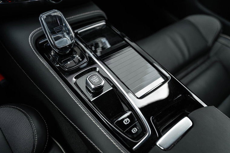 Vehicle Image 33