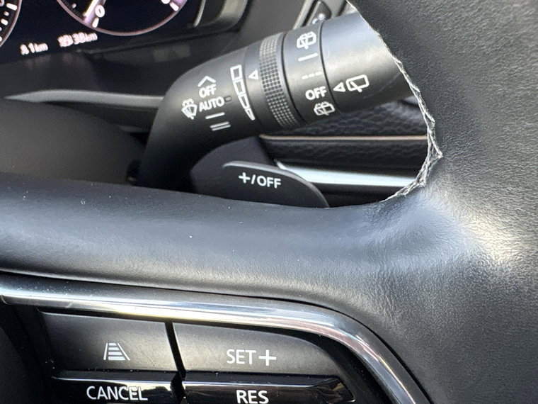 Vehicle Image 28