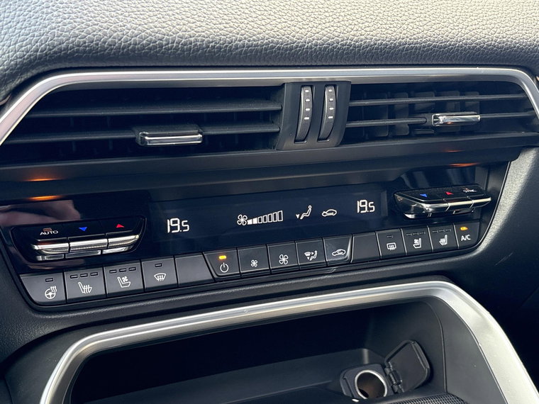 Vehicle Image 40
