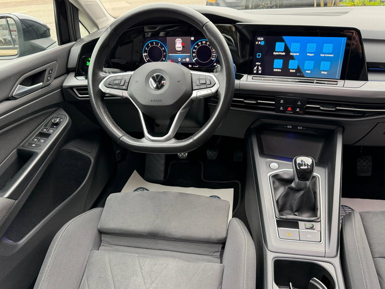 Vehicle Image 21