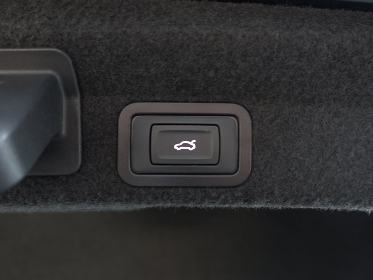 Vehicle Image 42