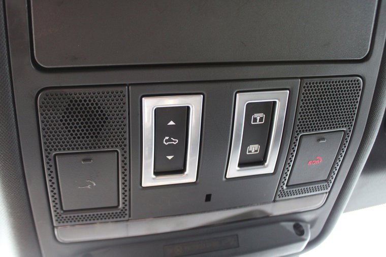 Vehicle Image 35