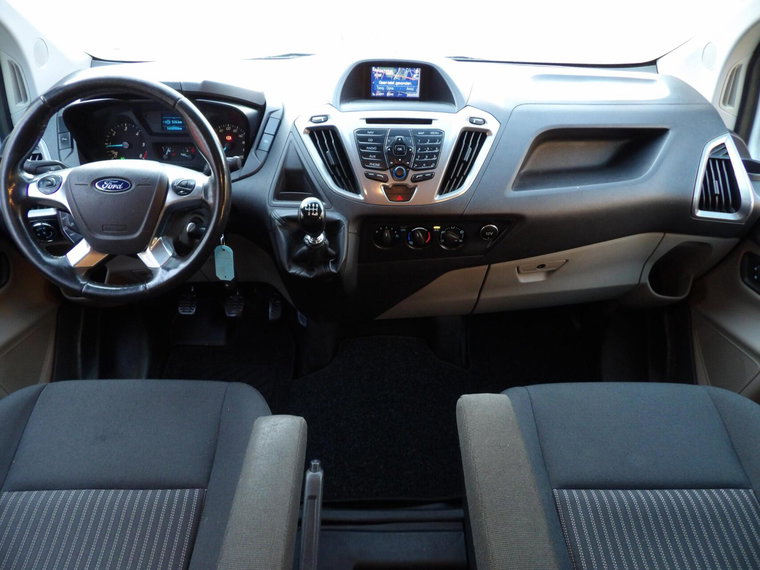 Vehicle Image 15