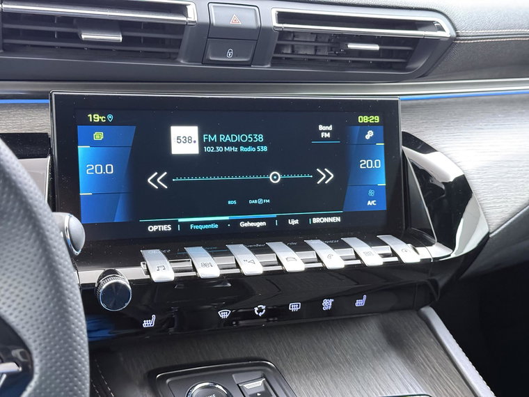 Vehicle Image 35