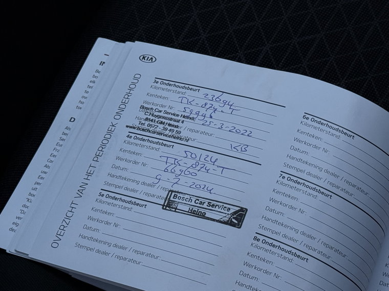 Vehicle Image 42