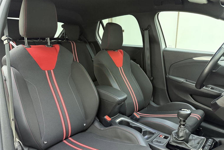 Vehicle Image 13