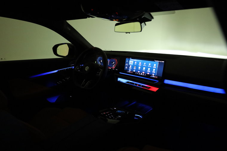 Vehicle Image 30