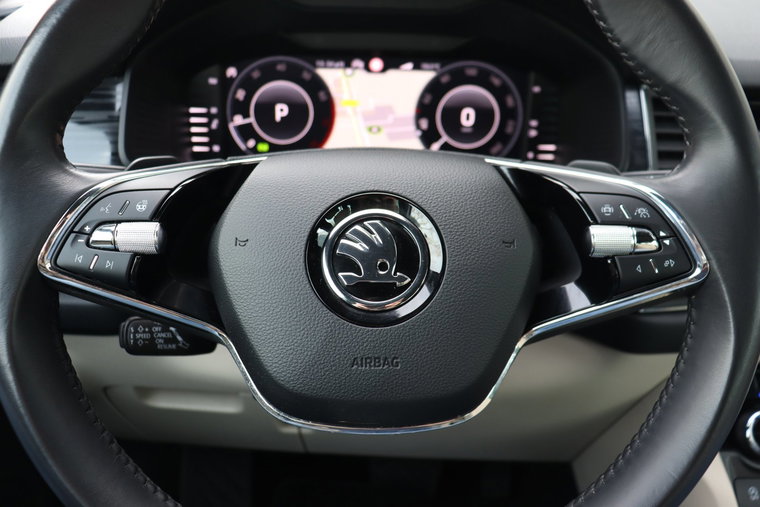 Vehicle Image 32