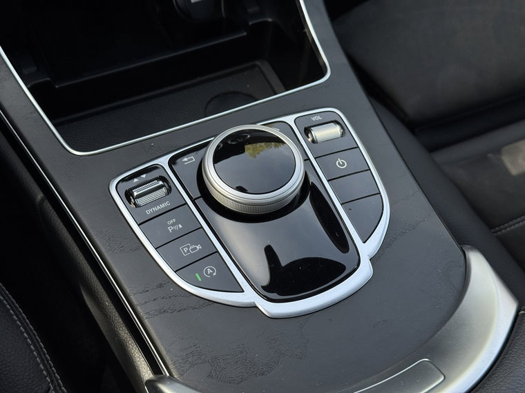 Vehicle Image 38