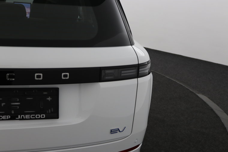 Vehicle Image 33