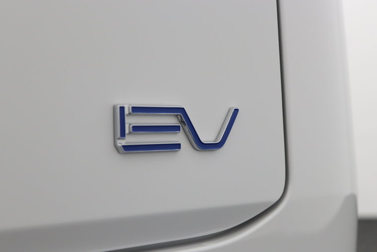 Vehicle Image 38