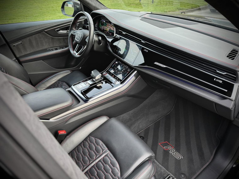 Vehicle Image 32