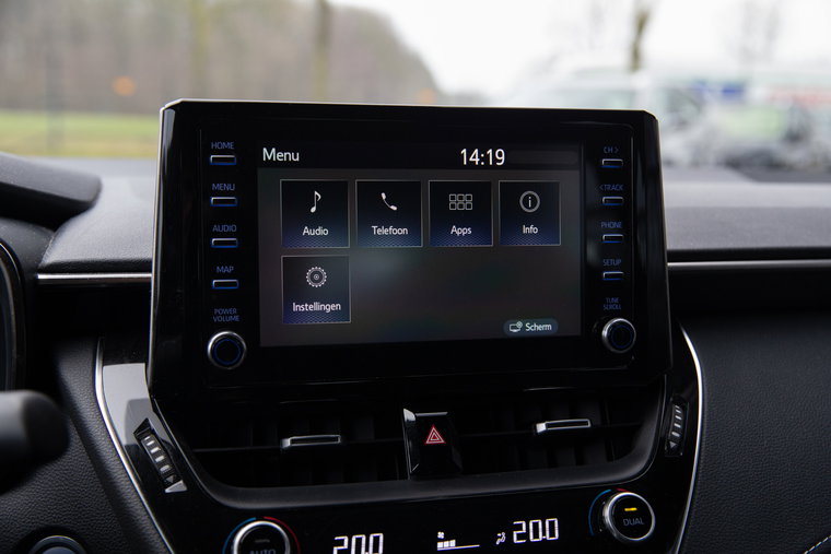 Vehicle Image 12