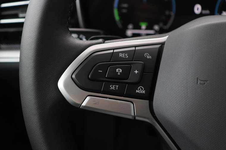Vehicle Image 39