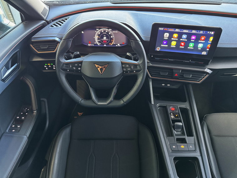 Vehicle Image 28