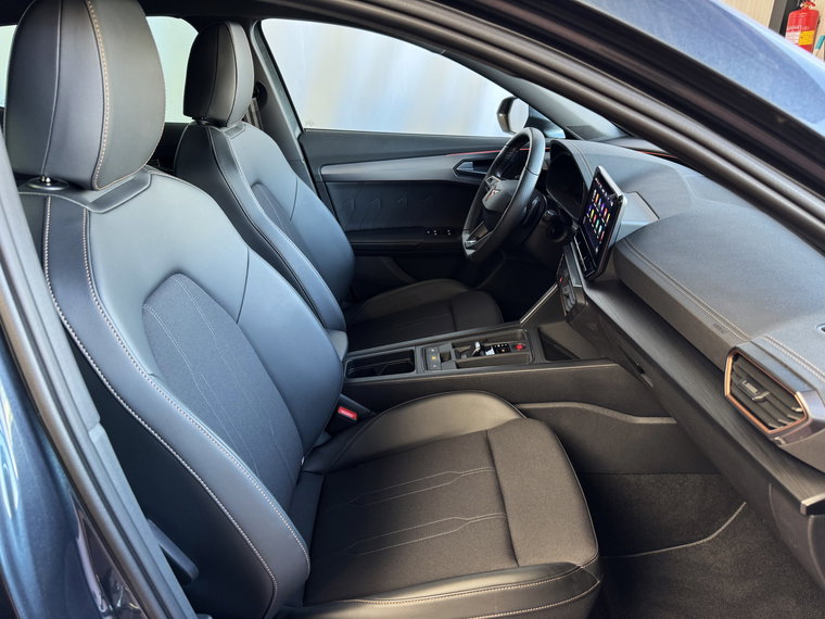 Vehicle Image 35