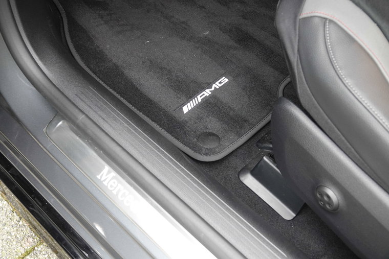 Vehicle Image 42