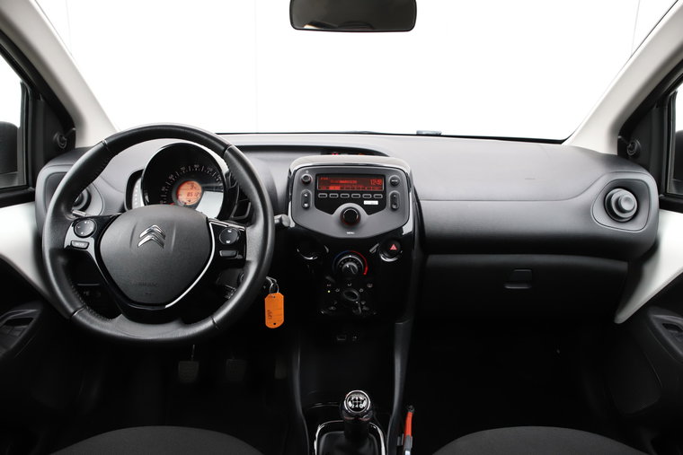 Vehicle Image 17