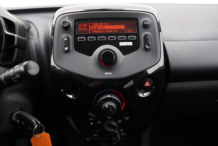 Vehicle Image 22