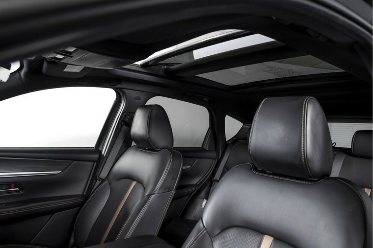 Vehicle Image 7