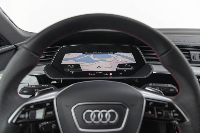 Vehicle Image 30