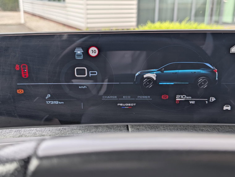 Vehicle Image 17