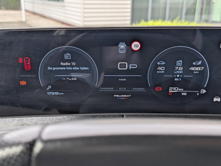 Vehicle Image 19