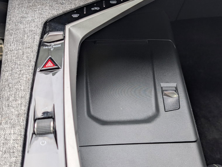 Vehicle Image 38