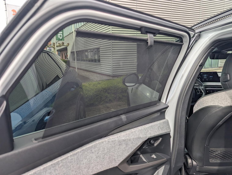 Vehicle Image 40