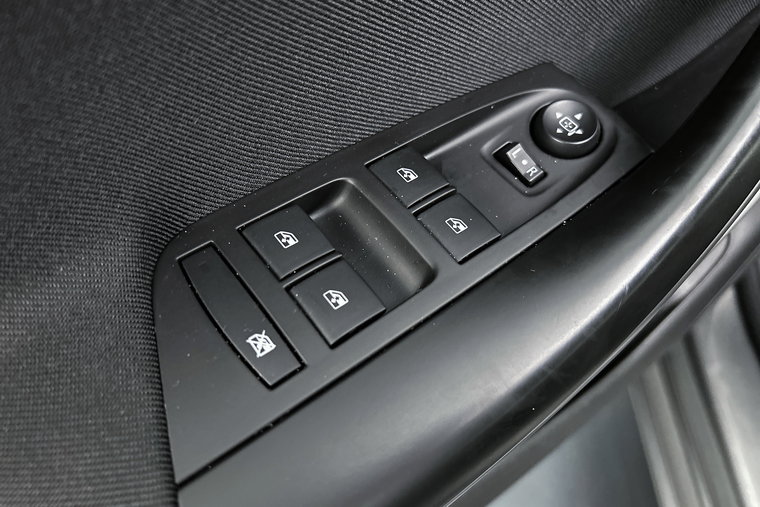 Vehicle Image 22
