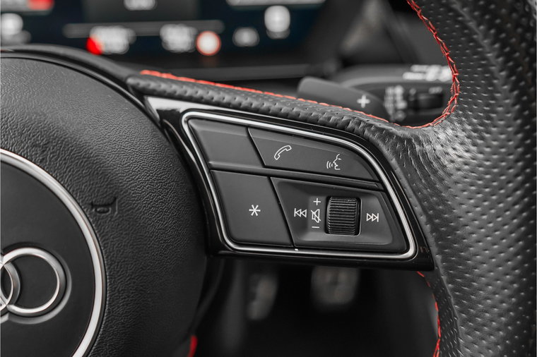 Vehicle Image 40