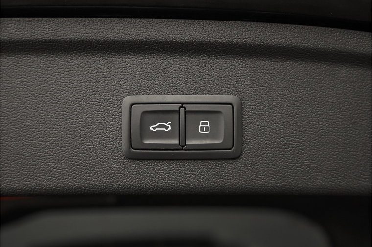 Vehicle Image 47