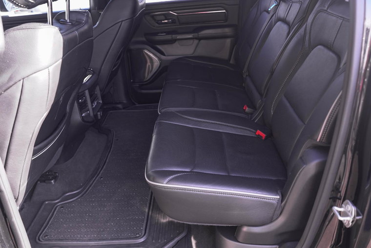 Vehicle Image 36