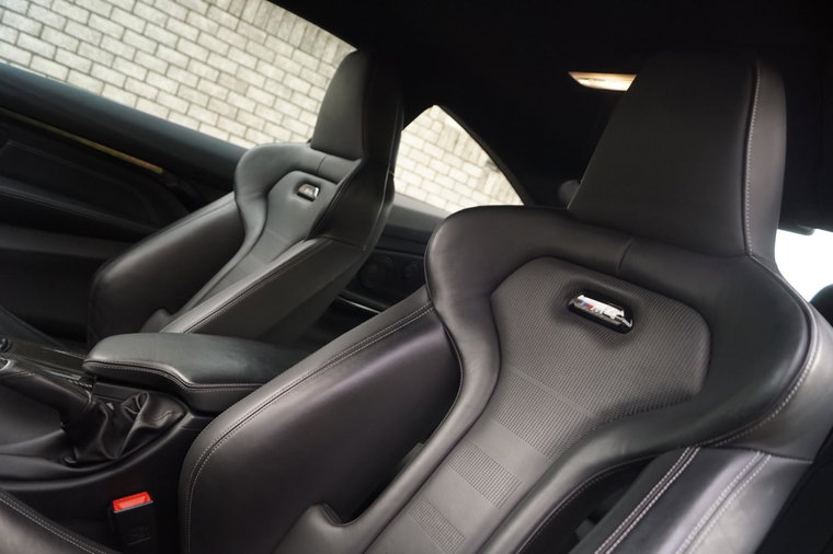 Vehicle Image 26