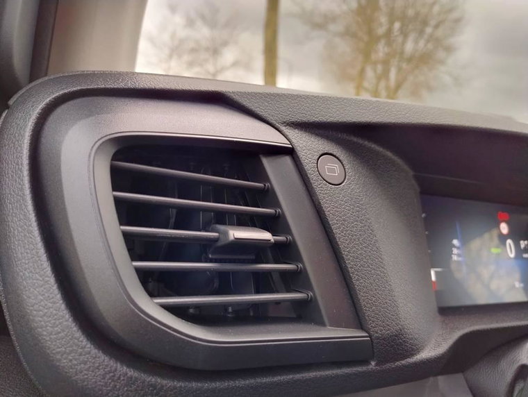 Vehicle Image 50