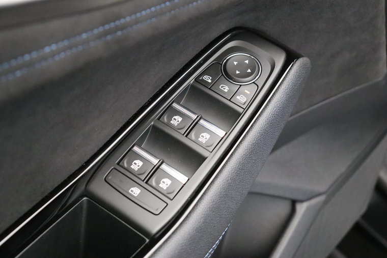 Vehicle Image 41