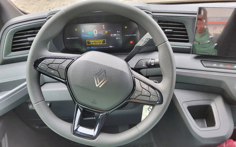 Vehicle Image 22