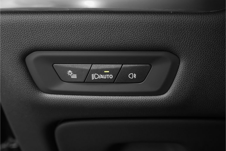 Vehicle Image 52