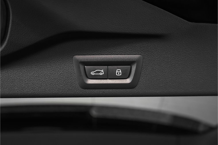 Vehicle Image 56